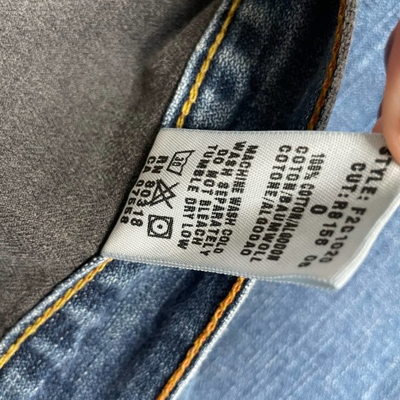 Ladies LUCKY Brand Socialite Jean 6 28 EUC - Picture 8 of 8